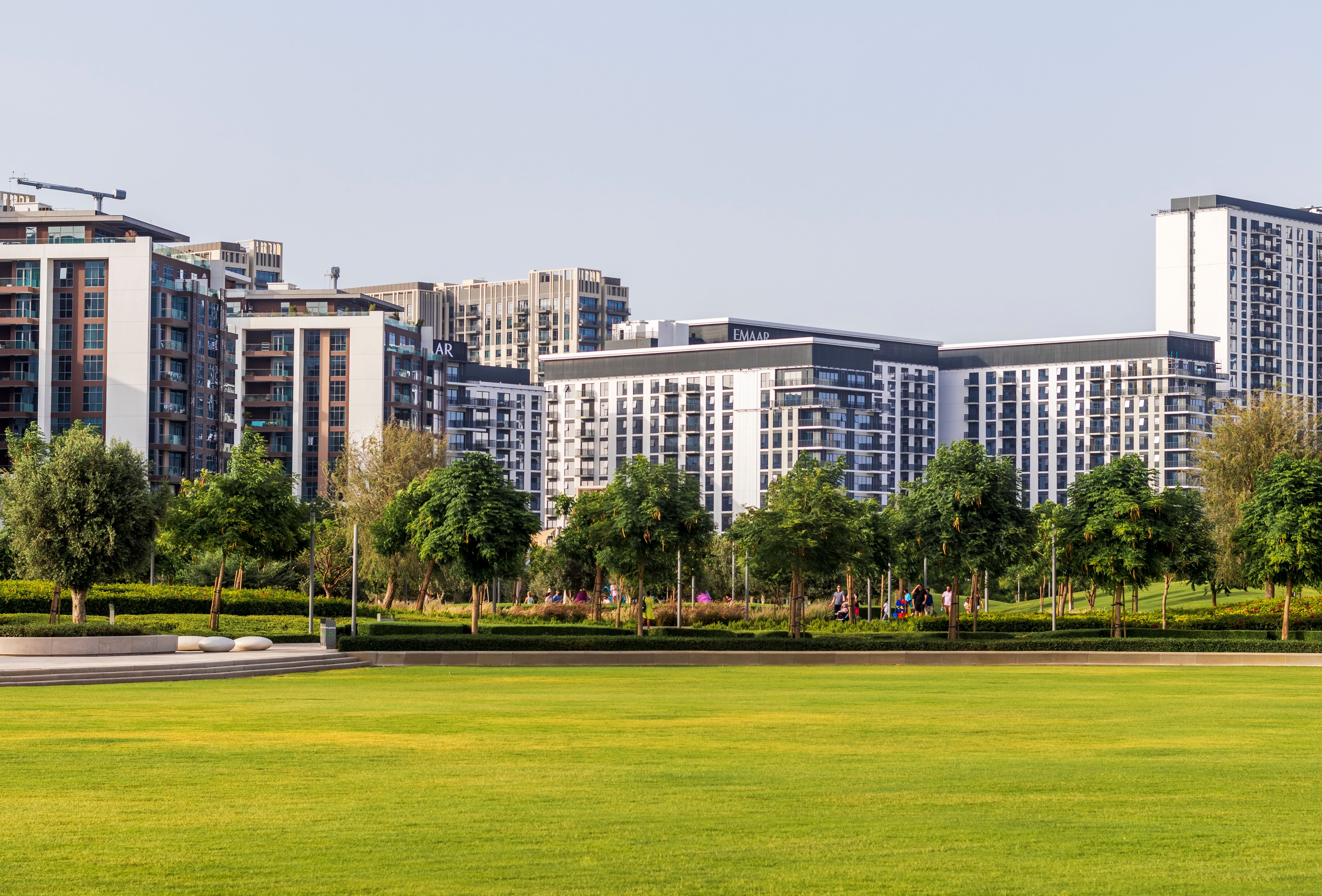 Pros & Cons of Buying Property in Dubai Hills Estate