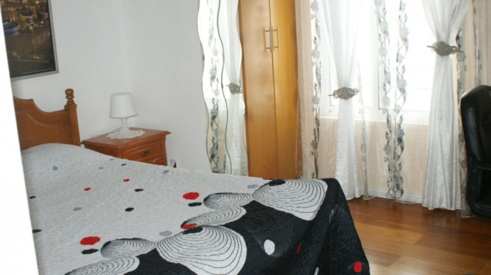 4 Bedroom Apartment Image 4