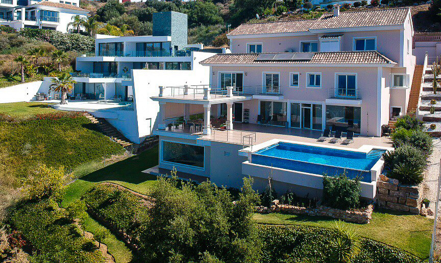 Modern villa with epic views over Marbella