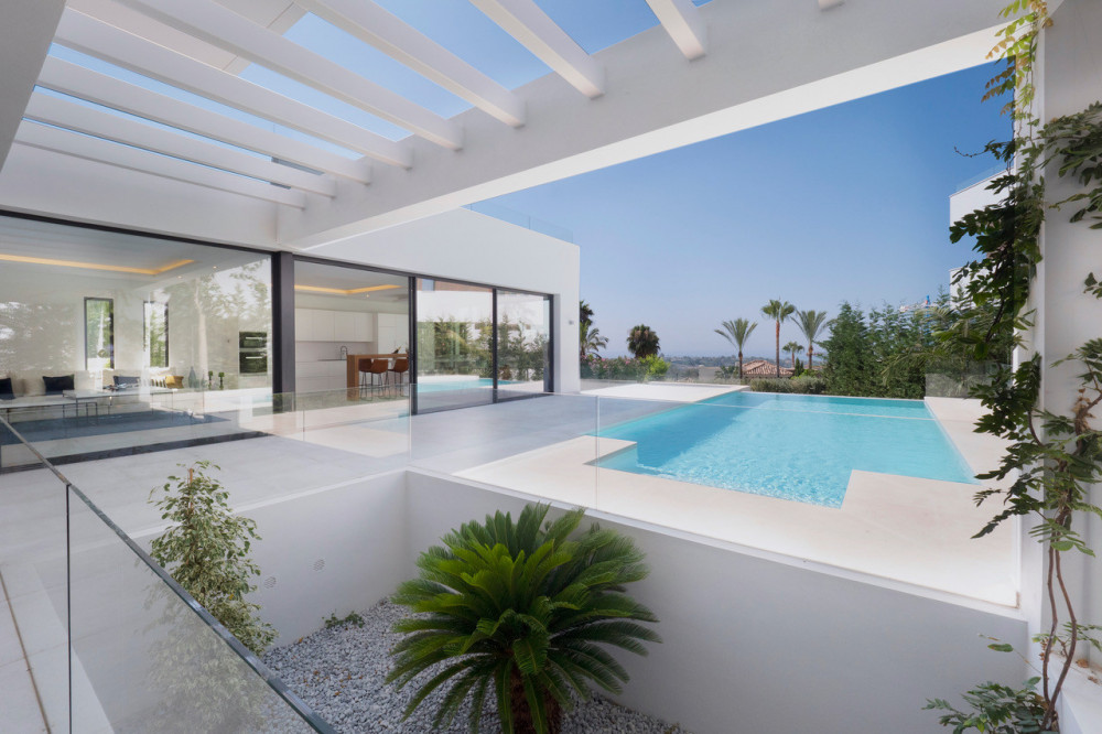 Luxury and exclusive New 5 bedrooms villas in La Alqueria