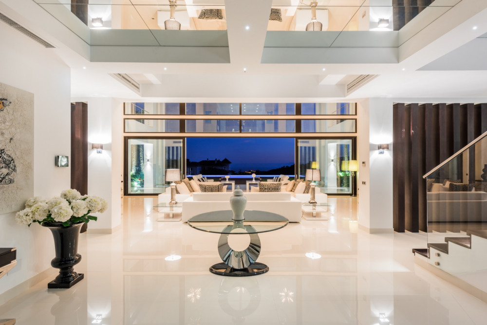 Spectacular designer 8 bedroom La Zagaleta villa with sea views Image 40