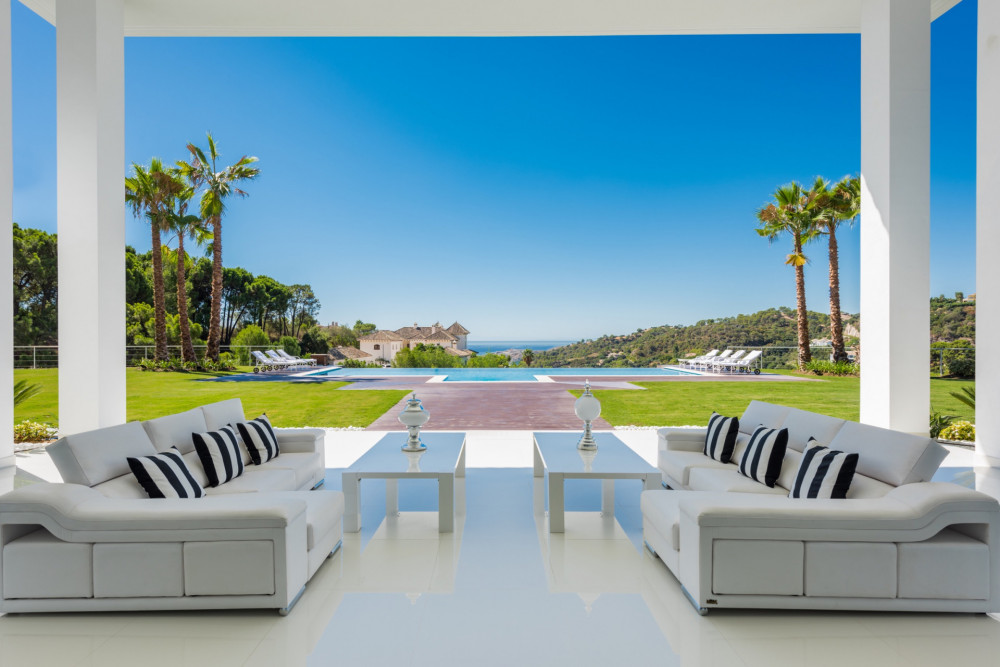 Spectacular designer 8 bedroom La Zagaleta villa with sea views Image 42