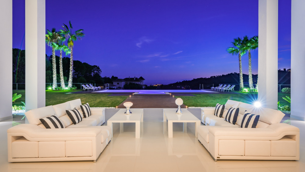 Spectacular designer 8 bedroom La Zagaleta villa with sea views Image 48