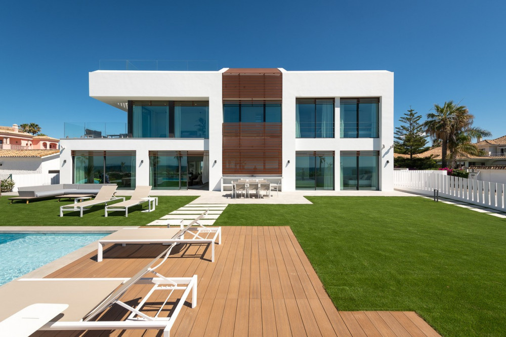 Stunning contemporary villa located front line beach on the New Golden Mile. Image 2