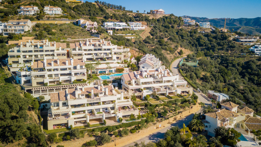 Introducing this stunning duplex penthouse in Los Monteros, with endless pano... Image 27