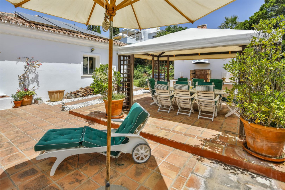 Stunning contemporary villa located beach side in the beautiful urbanisation... Image 10