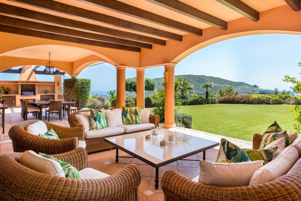 Beautiful Marbella Club Golf Resort west facing 5 bedroom villa located on an... Image 5