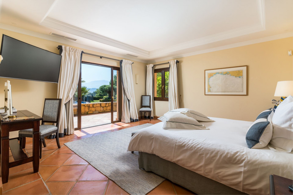 Beautiful Marbella Club Golf Resort west facing 5 bedroom villa located on an... Image 14