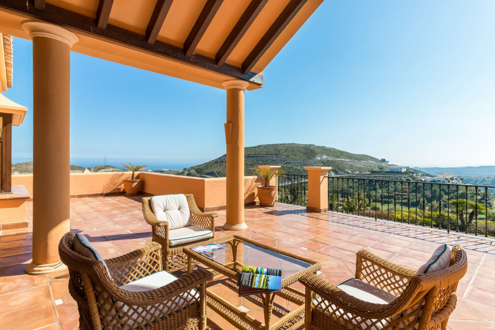 Beautiful Marbella Club Golf Resort west facing 5 bedroom villa located on an... Image 29