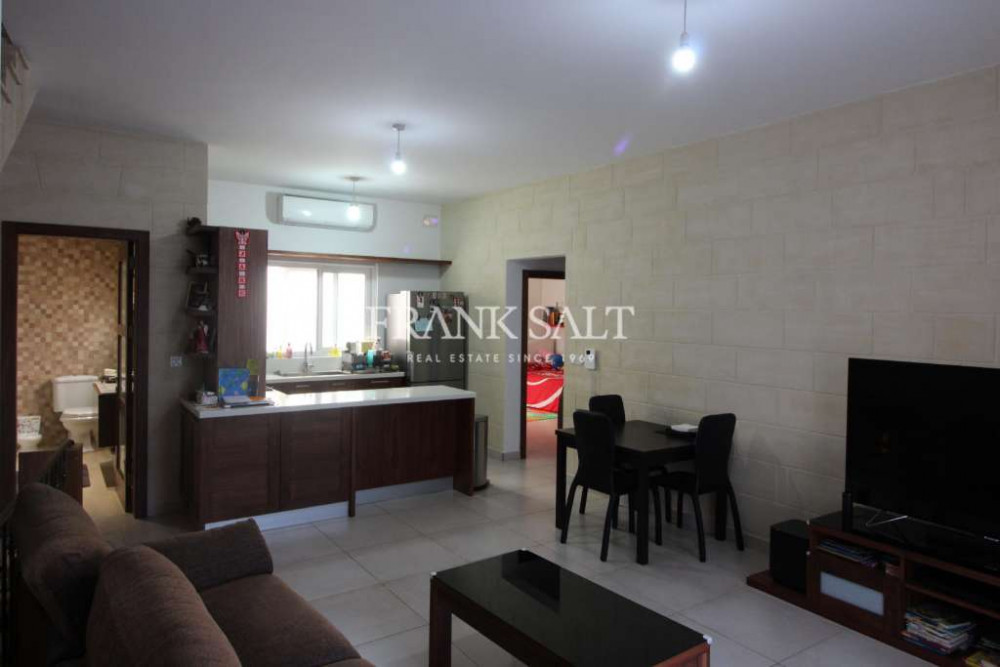 Mosta, Furnished Town House Image 2