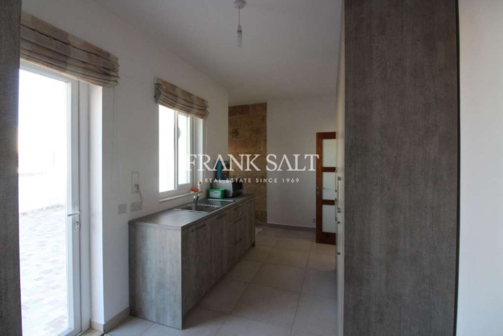Mosta, Furnished Town House Image 5
