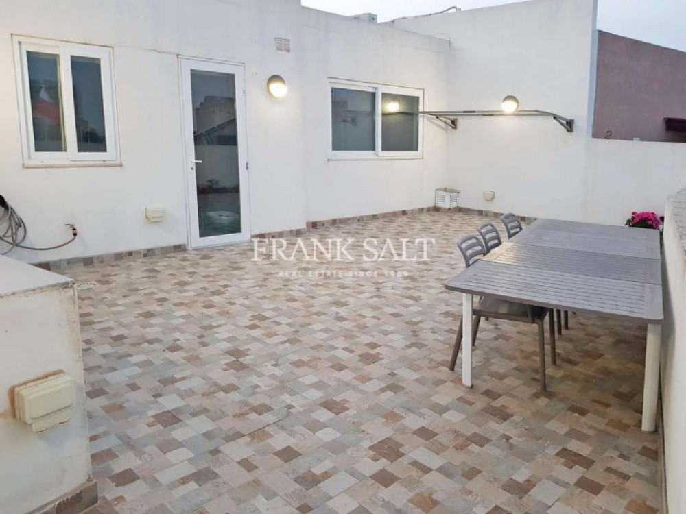 Mosta, Furnished Town House Image 6