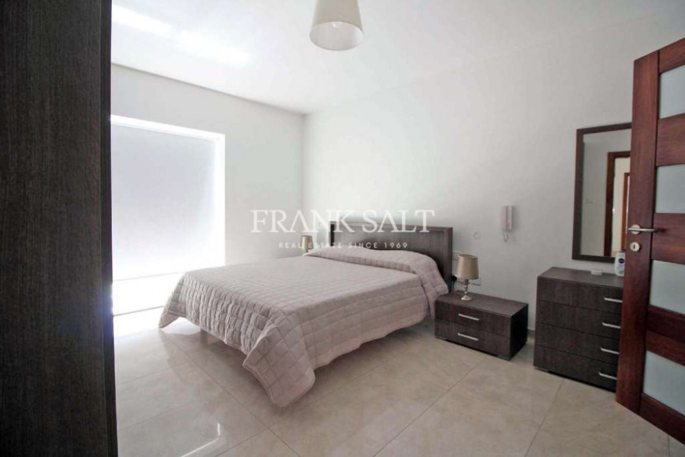 St Pauls Bay, Furnished Apartment Image 4