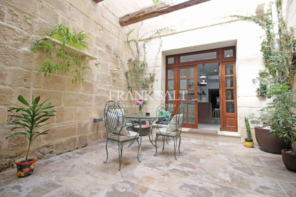 Tarxien, Converted House of Character Image 2