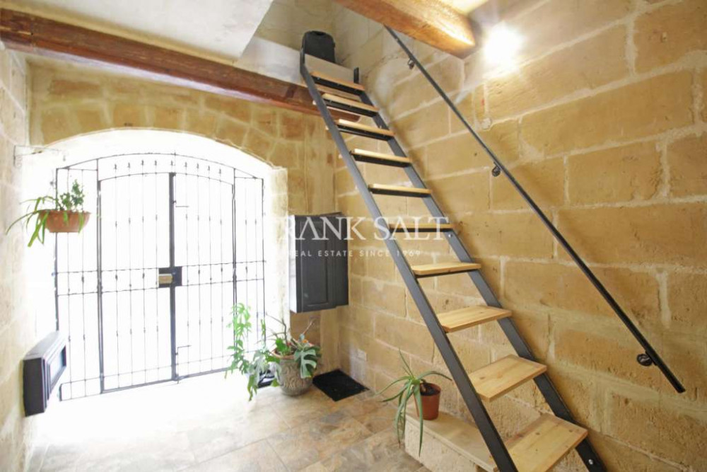 Tarxien, Converted House of Character Image 10