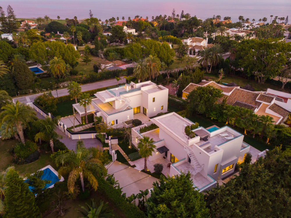 New built villa for sale in Guadalmina Baja Image 24