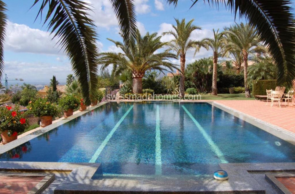 Impressive villa in the exclusive area of Sierra Blanca, Marbella Image 3