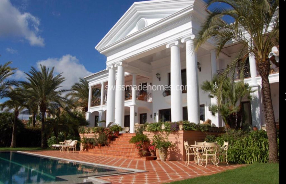 Impressive villa in the exclusive area of Sierra Blanca, Marbella Image 4