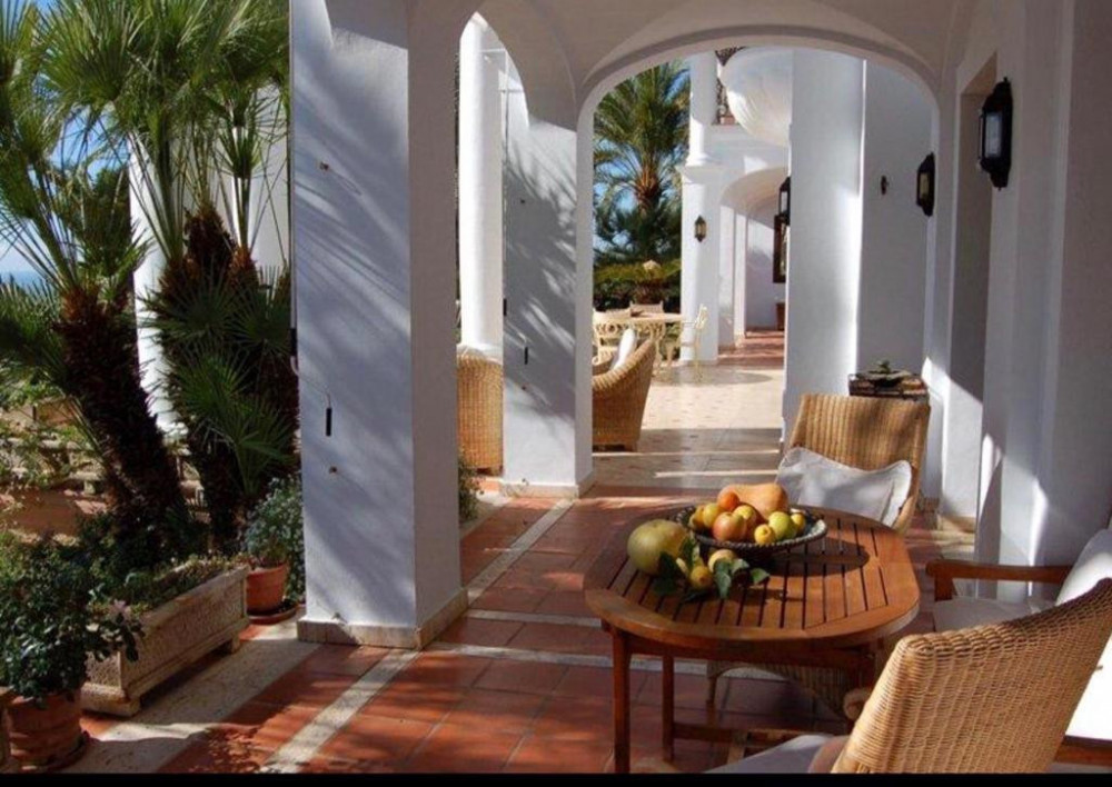 Impressive villa in the exclusive area of Sierra Blanca, Marbella Image 12