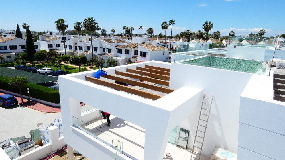 Luxury modern villas in San Pedro beach side Image 5