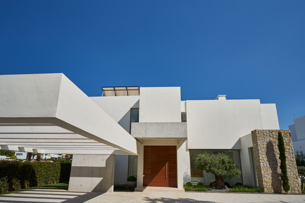 Contemporary style villa located in Benahavís Image 20