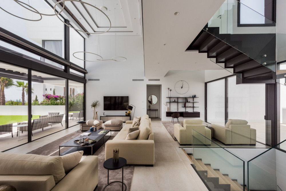 Incredible contemporary luxury villa in La Alquería, Benahavis Image 6