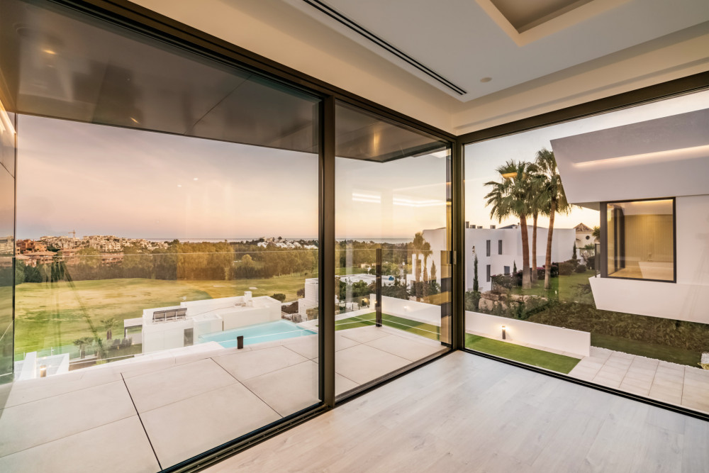 Incredible contemporary luxury villa in La Alquería, Benahavis Image 9