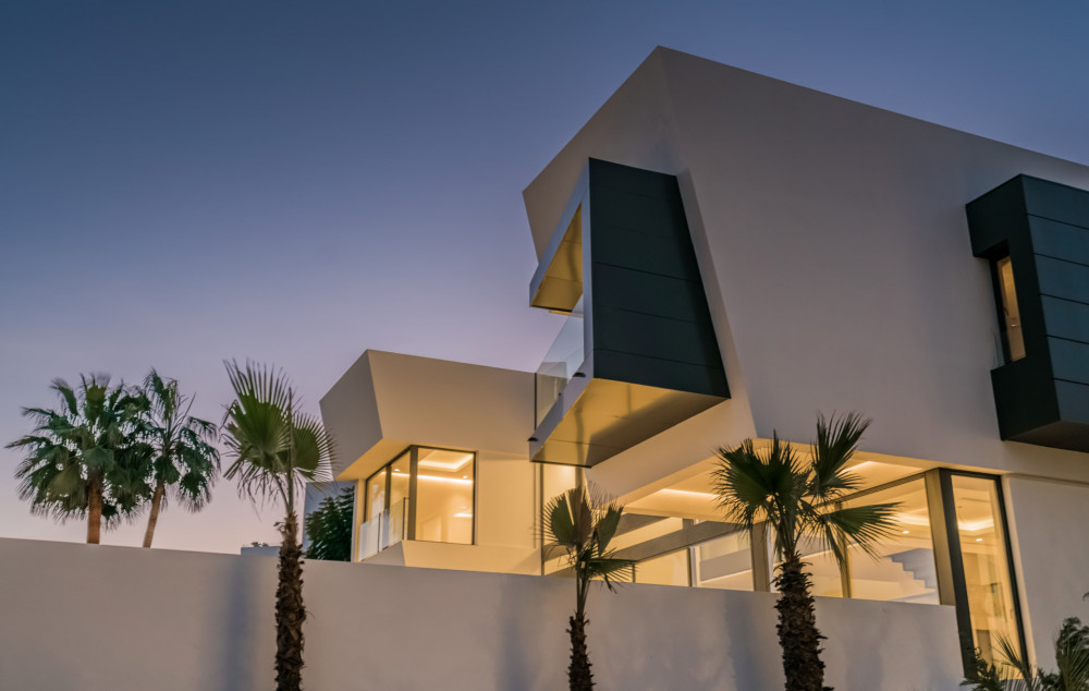 Incredible contemporary luxury villa in La Alquería, Benahavis Image 13