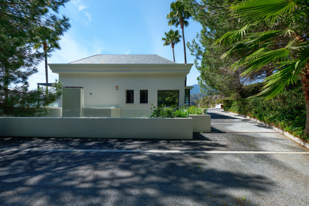 Modern high quality villa, nestled within a nature protected environment. Image 15