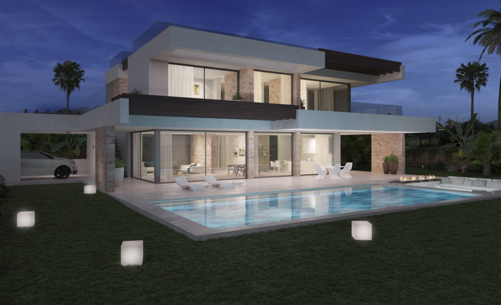 Amazing villa in East Marbella with sea and golf views. Image 13