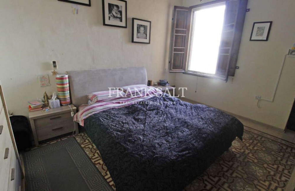 Sliema, Furnished Town House Image 3