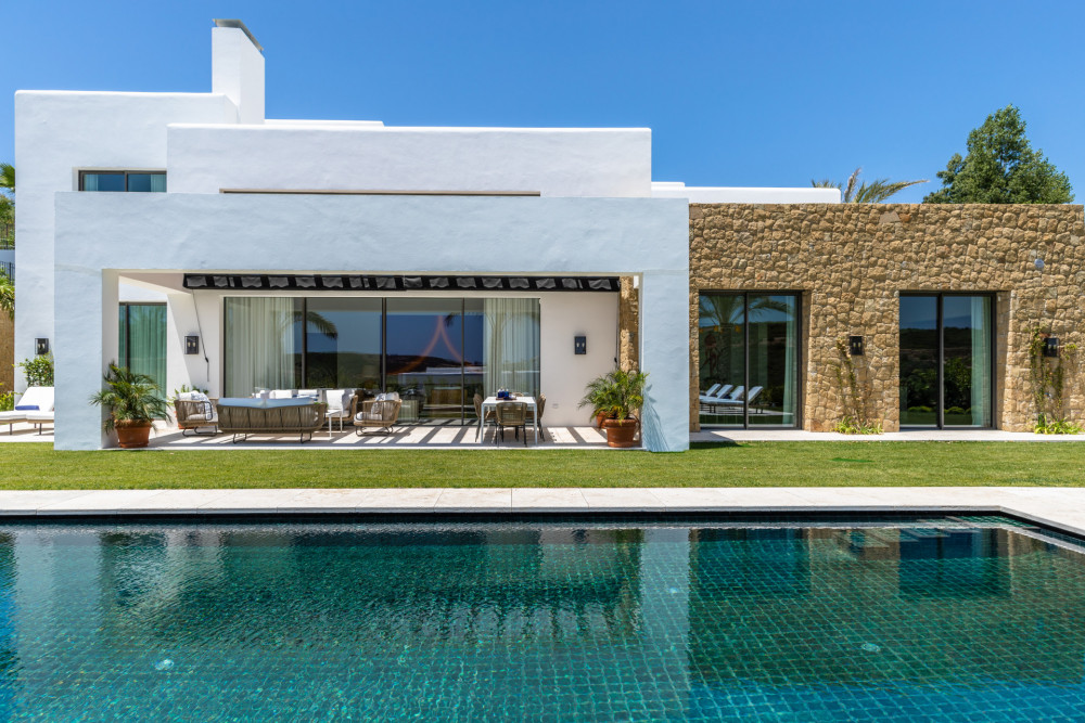 Stunning contemporary villa in Casares