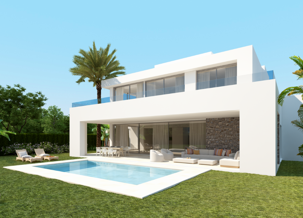 Opportunity villa at Rio Real, Marbella, Costa del Sol