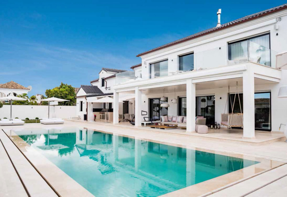 Newly built villa at prestigious Casablanca, Marbella