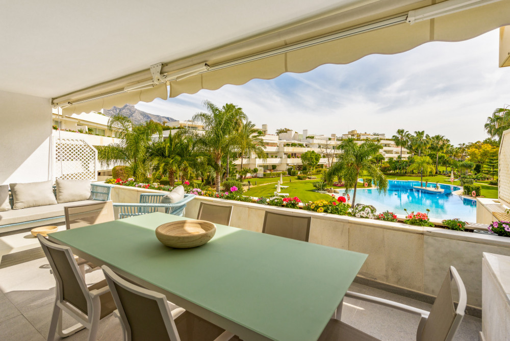 LUXURY APARTMENT FOR SALE IN THE GOLF VALLEY, NUEVA ANDALUCIA, MARBELLA Image 2