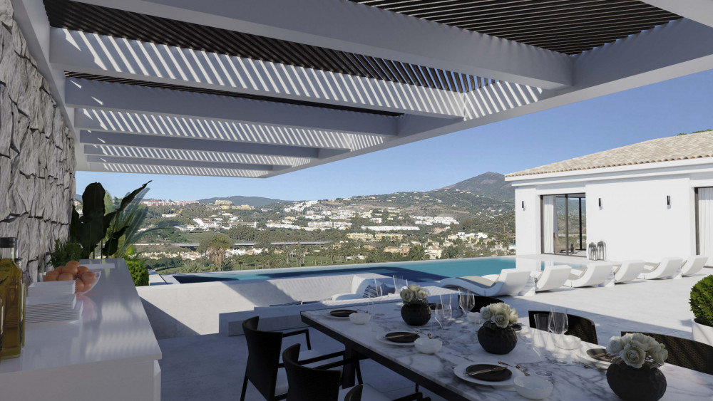 STUNNING CONTEMPORARY 5 BEDROOM VILLA IN THE HEART OF NUEVA ANDALUCIA Image 2