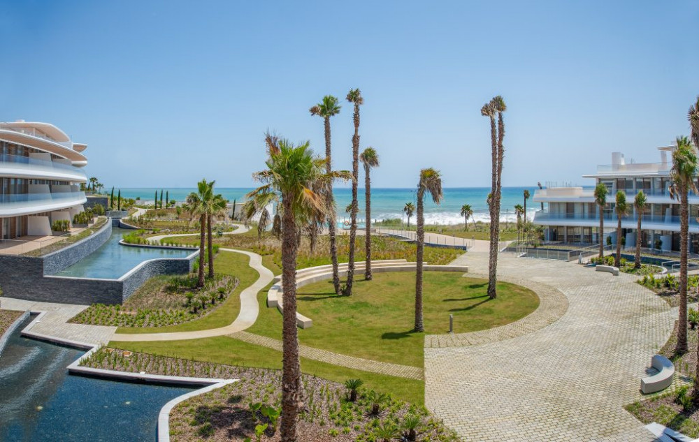 STUNNING BRAND NEW FIRST FLOOR APARTMENT IN ESTEPONA Image 4