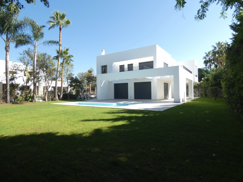 House for sale and for rent in Atalaya Beach Image 1