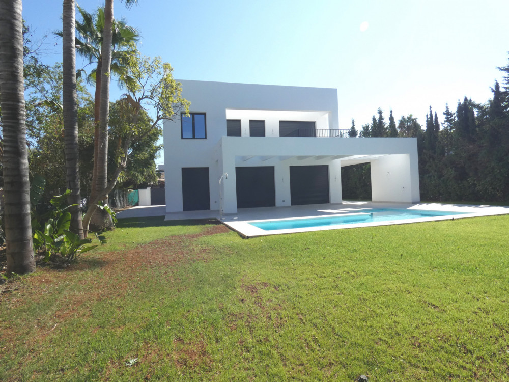 House for sale and for rent in Atalaya Beach Image 19
