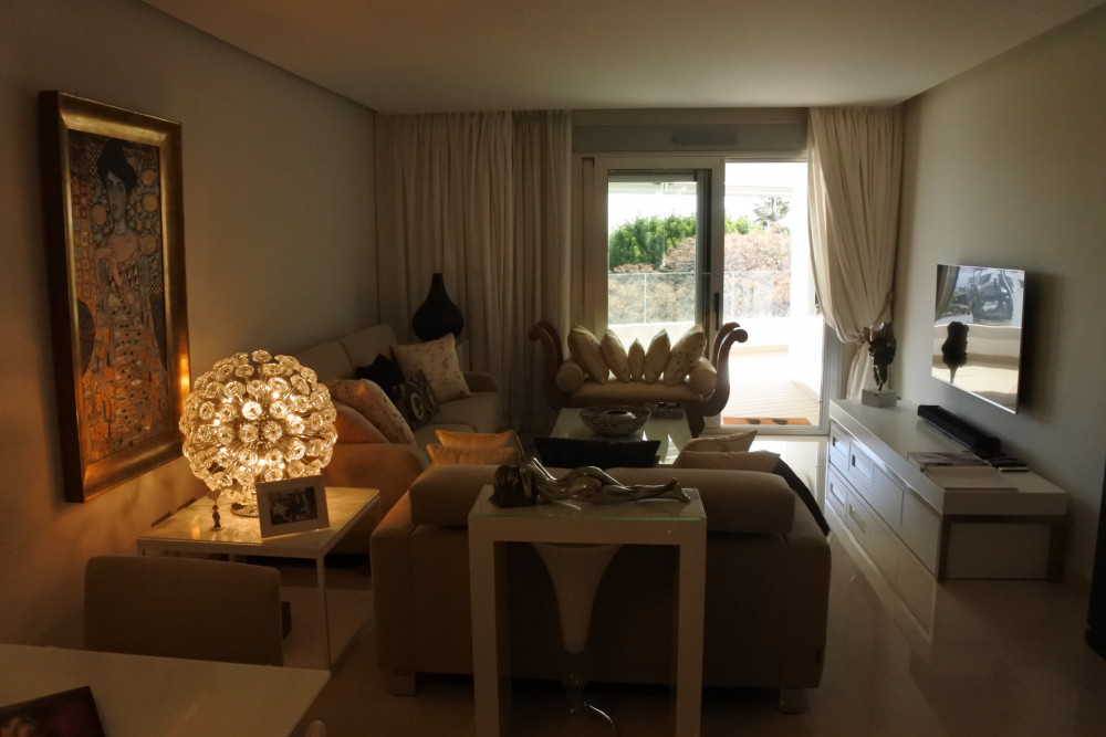Exceptional APARTMENT located in the heart of the New San Pedro Alcantara. Image 11