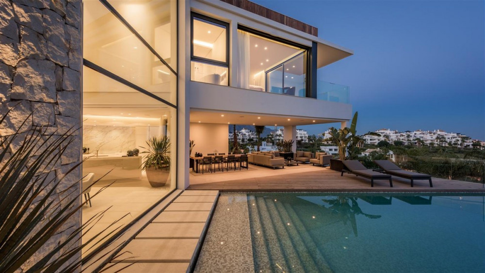 Spectacular 6 bedroom contemporary villa with amazing panoramic views on golf... Image 25