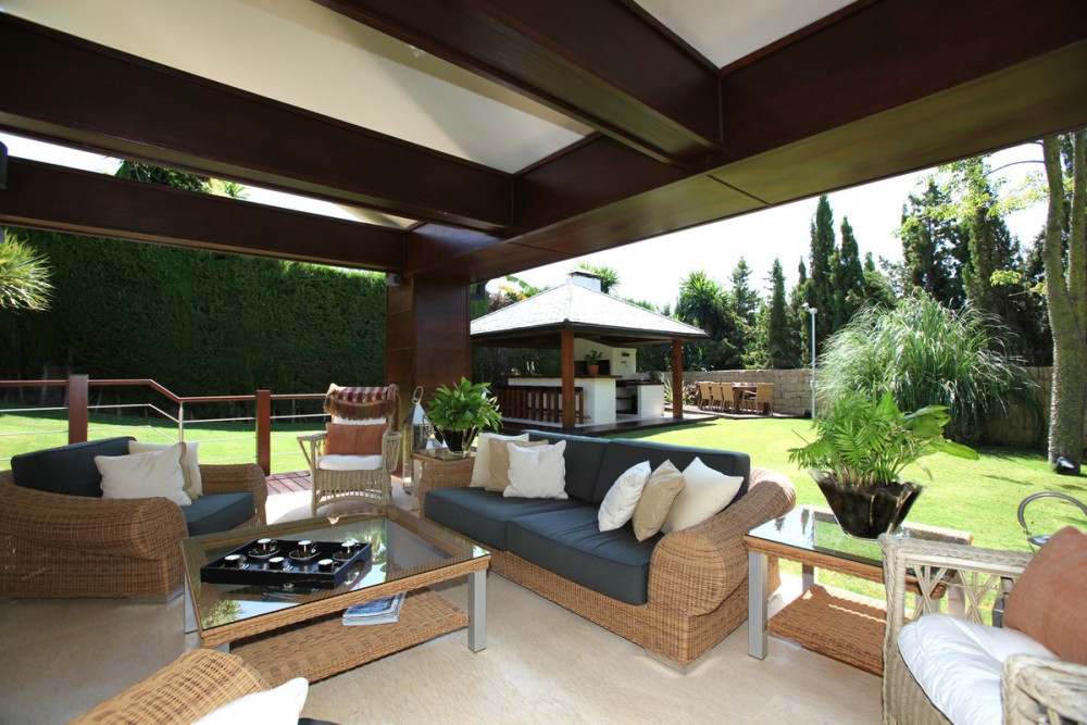 Beautiful villa in Nueva Andalucia Image 10