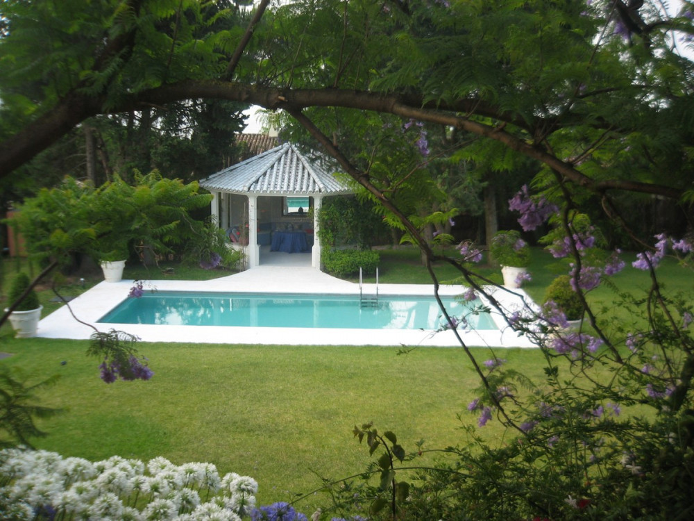 Classical large villa suitable as a Bed&amp;Breakfast in lower Calahonda Image 16