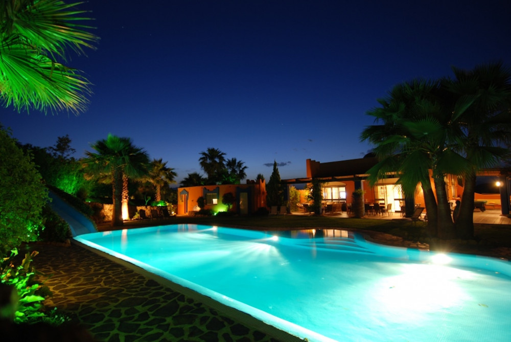 Exceptional countryside villa plus guest house, close to town and all ameniti... Image 38