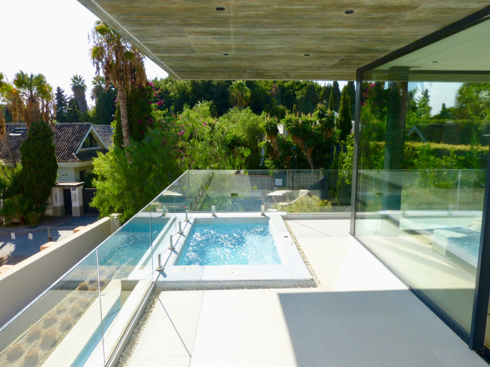 Nagüeles - Immaculate 5 bedroom luxury villa - sea views - completed 2020 Image 16