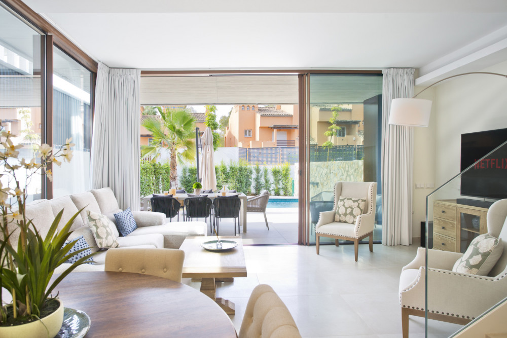 STUNNING CONTEMPORARY 3-BEDROOM SEMI-DETACHED VILLA ON EXCLUSIVE GOLDEN MILE... Image 2
