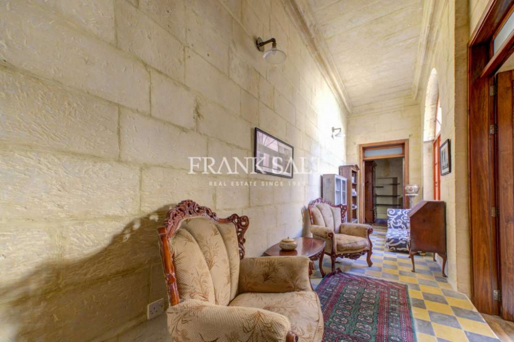 Cospicua, Furnished House of Character Image 4