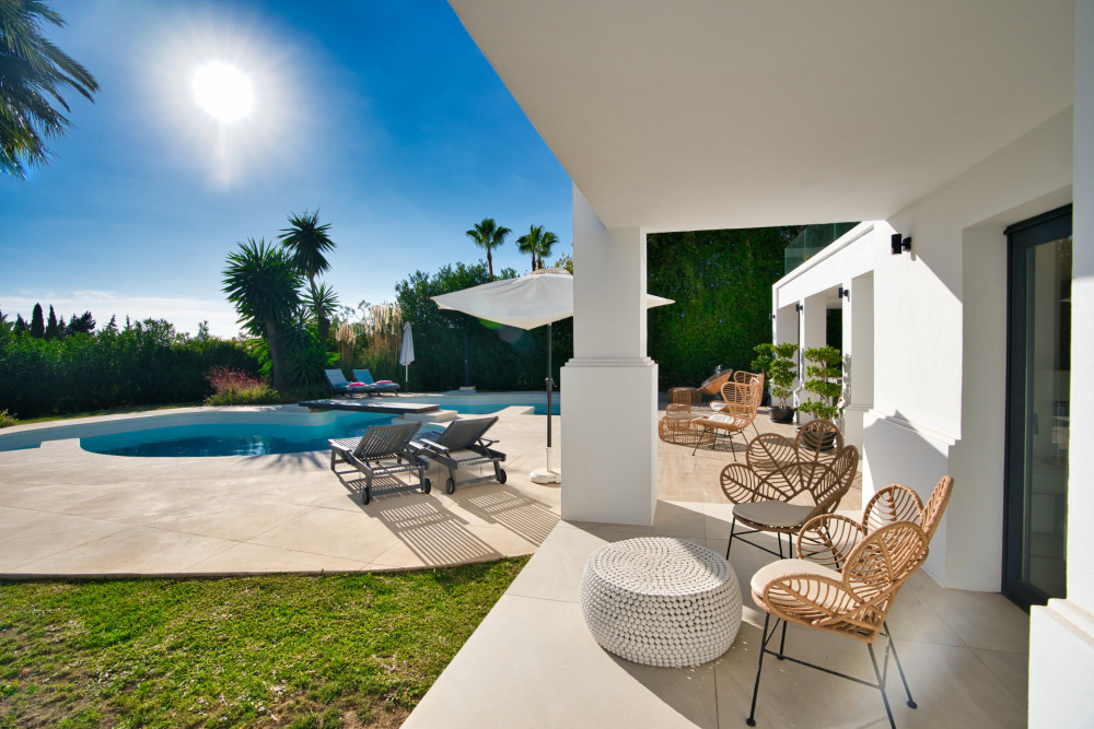 Luxury Modern Villa in Nagueles Image 11