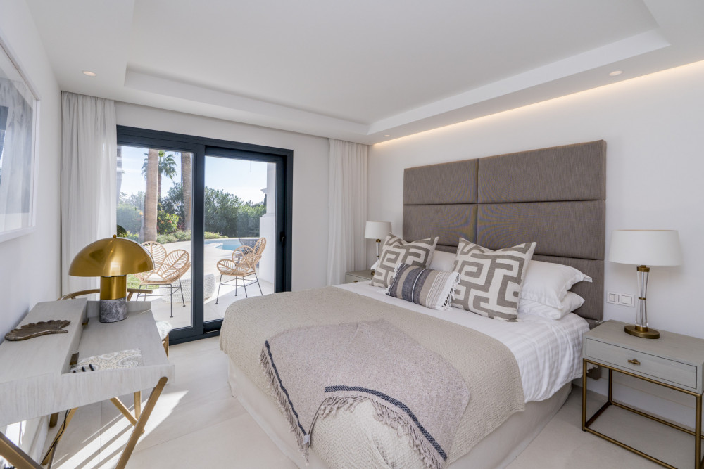 Luxury Modern Villa in Nagueles Image 33