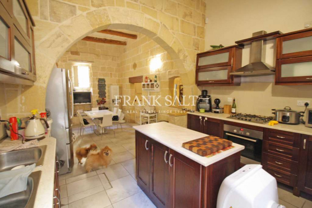 Zejtun, Converted House of Character